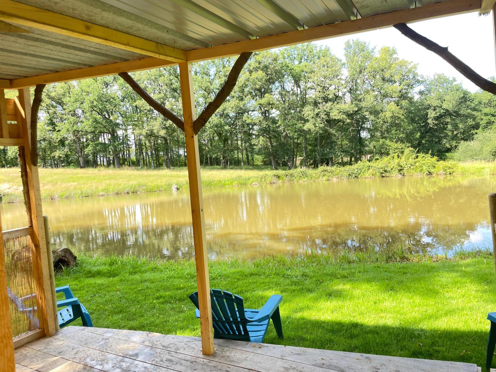 Gite Neuf Avec Jardin, Foret Et Etang Argenton Sur Creuse ภายนอก รูปภาพ